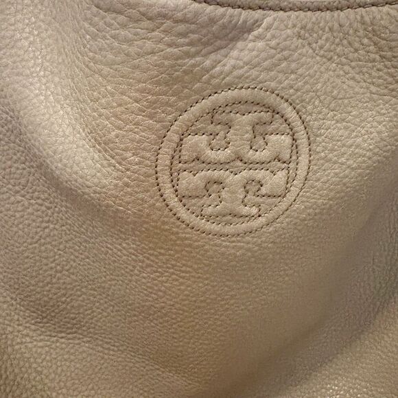 Tory Burch Marion Chain Slouchy Tote Bag French Gray $495.00 FLAW - Picture 4 of 8